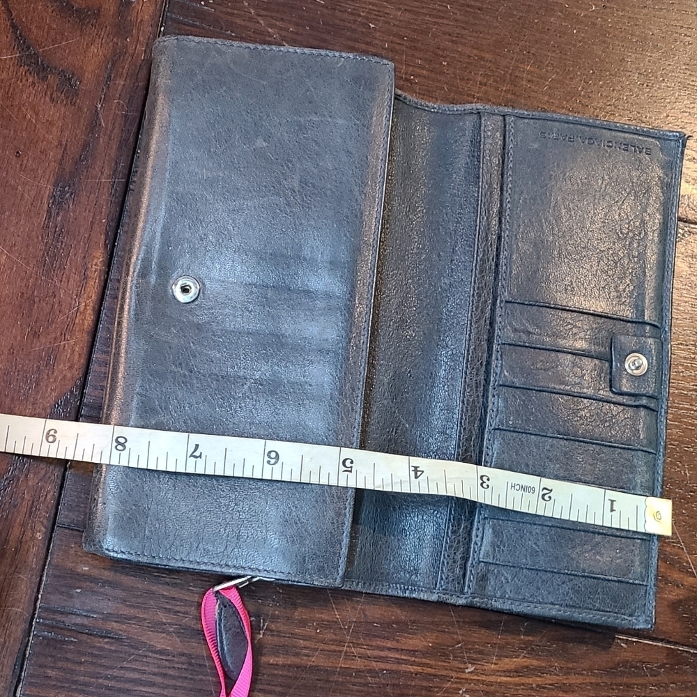 Balenciaga Lambskin Wallet - Picture 2 of 15